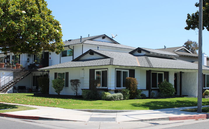 2321 East Omega Avenue, Anaheim