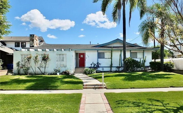148 E 36th Street, Long Beach