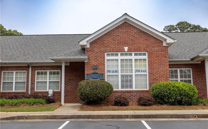 416 Pirkle Ferry Road Unit 200-400, Cumming