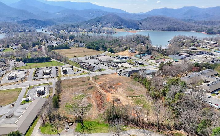 200 E Highway 76, Hiawassee