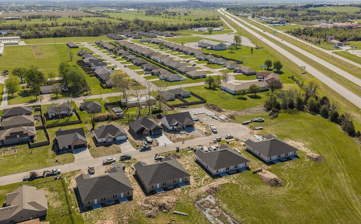 2721/2723  S Caden Ln, Bolivar