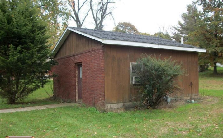 30 E Montgomery Street, Hillsdale