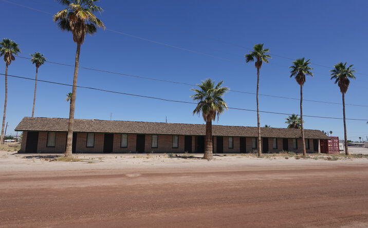 39790 E OHIO AVE, TACNA