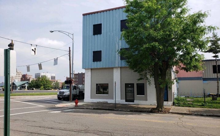 First Avenue, Middletown