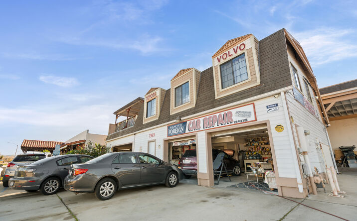 7969 Mission Gorge Rd, Santee