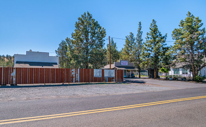 64661 Bruce Avenue, Bend