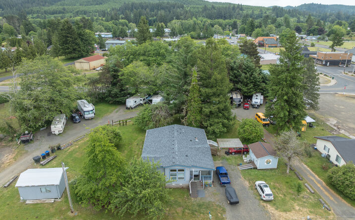 155 Northeast Metcalf Avenue, Siletz