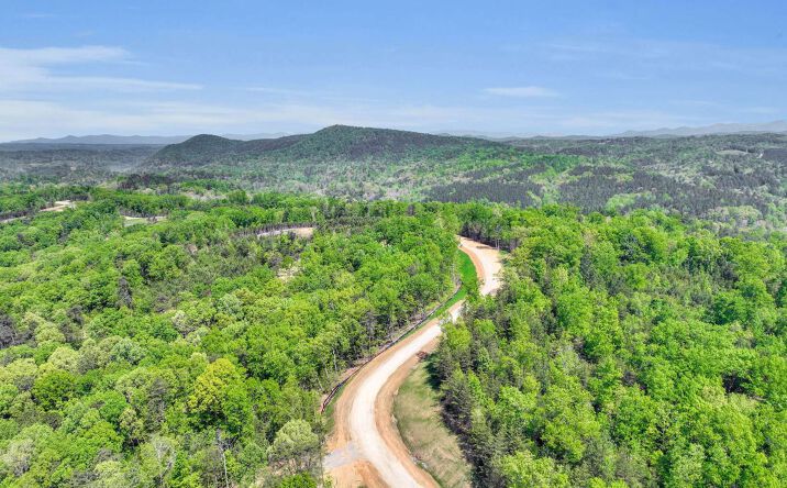 LOT20 Lookout Valley Trail, Talking Rock