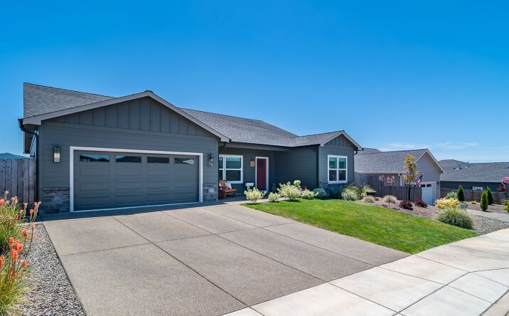 836 Durham Avenue, Sutherlin