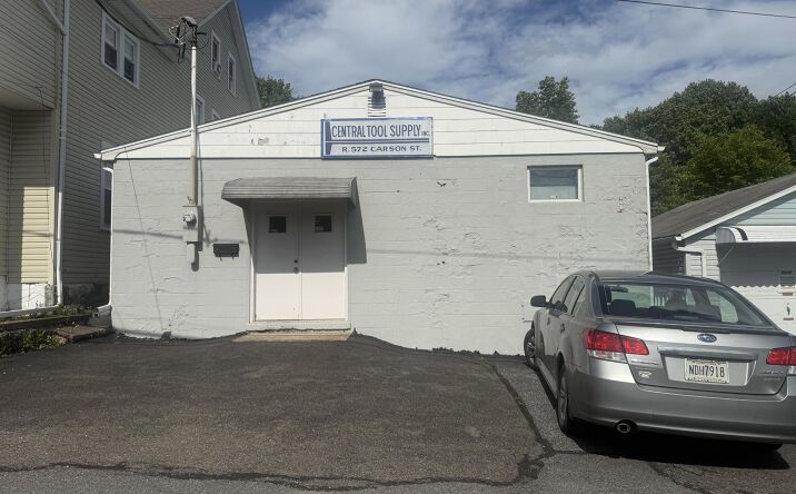 572 Carson, rear Street, Hazleton