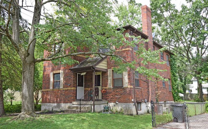 North Avenue, Silverton