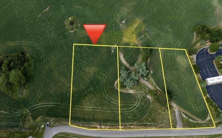1749 Veterans Memorial Hwy, Scottsville