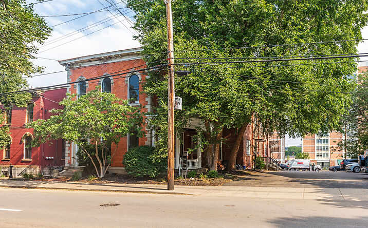 118 W 5th St, Covington