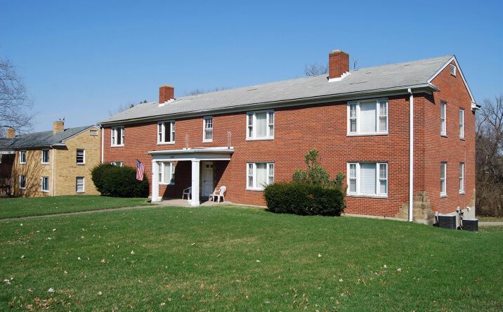 Grand Avenue, Middletown