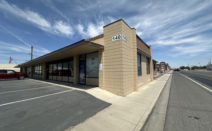 140 E MAIN ST, FERNLEY