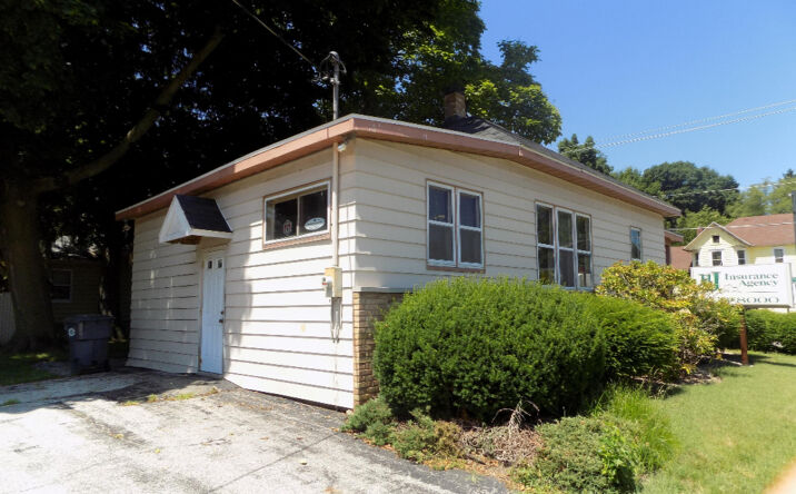 112 W St. Joseph Street, Coloma
