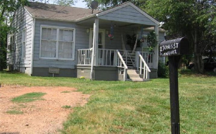 11 Jones, Gainesville