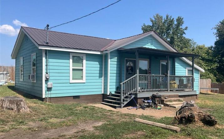 8 Jones, Gainesville