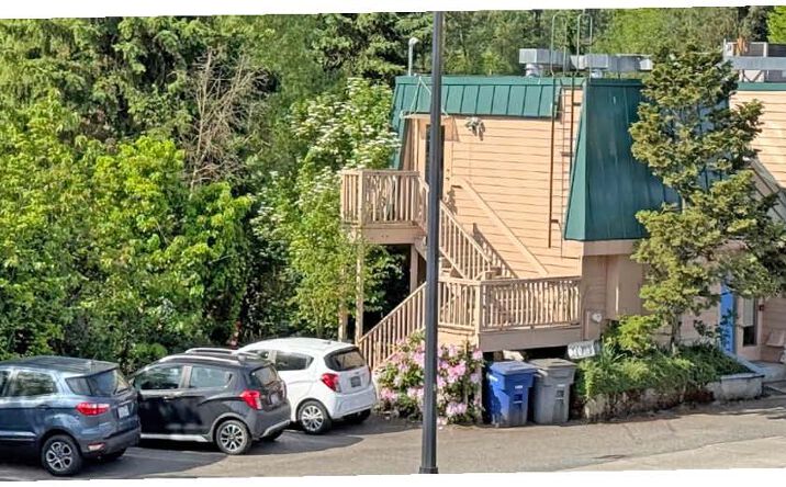 10107 Woodinville Drive, Bothell