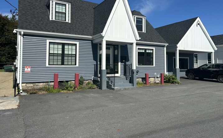 562 Lincoln St, Worcester