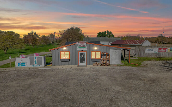 288 N Ray Quincy Road, Quincy