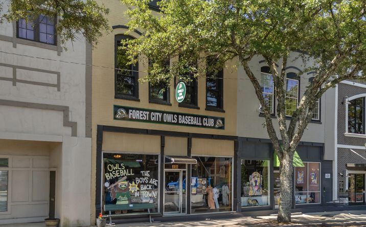 138 East Main Street, Forest City