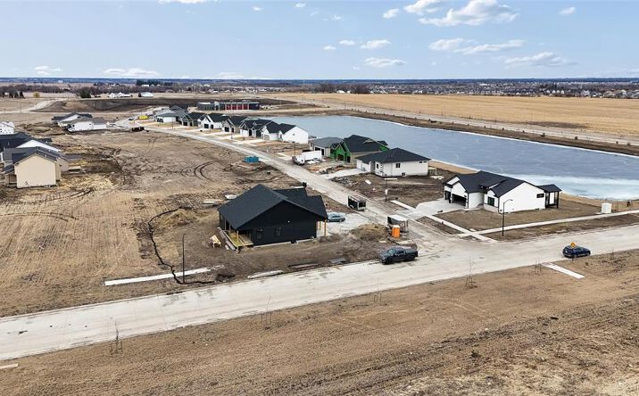 990 SW Cattail Rd, Grimes