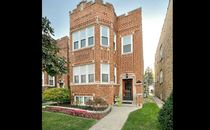 5536 N Mango Avenue, Chicago