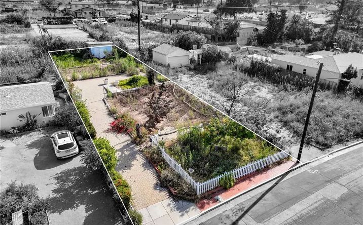 827 Morada, Altadena