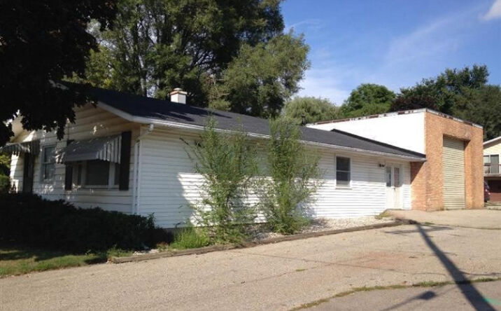 302 E Lincoln Avenue, Ionia