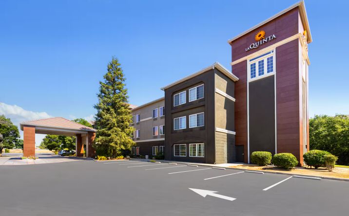8858 Spectrum Park Way, Bakersfield