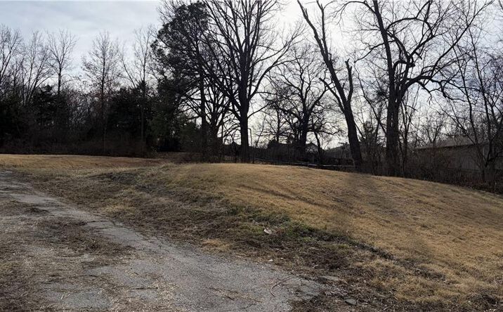 407 Maple Street, Leavenworth