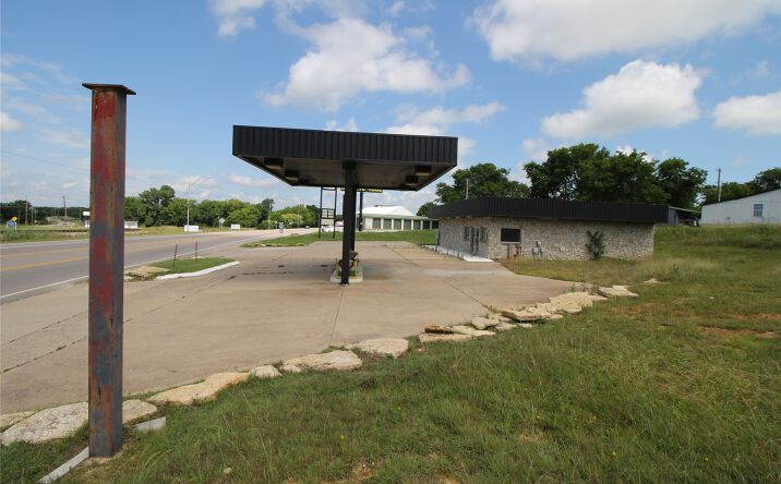 400 Highway 70 W, Kingston