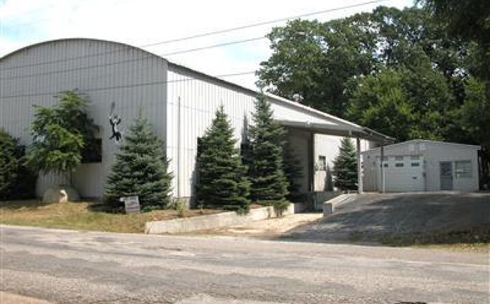 557 Woodland Avenue, Benton Harbor