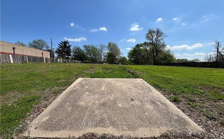 2331 S Sterling Avenue, Independence