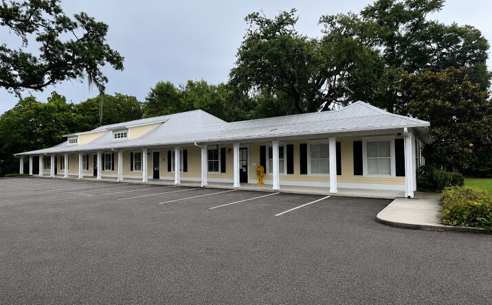 1710 E PASS RD, GULFPORT