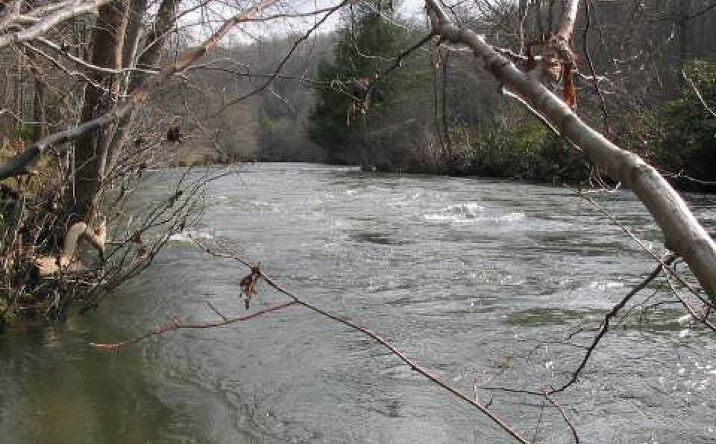 Fightingtown Creek, Mccaysville