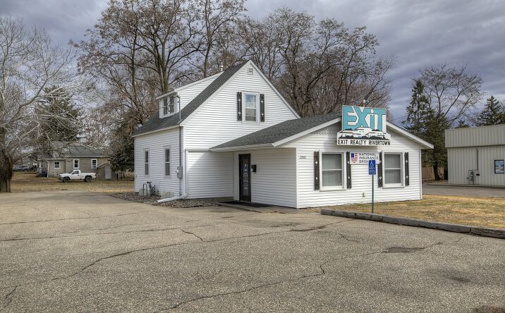 2966 North Service Drive, Red Wing