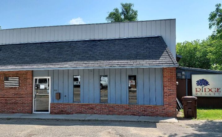 108 N State Street, Sparta