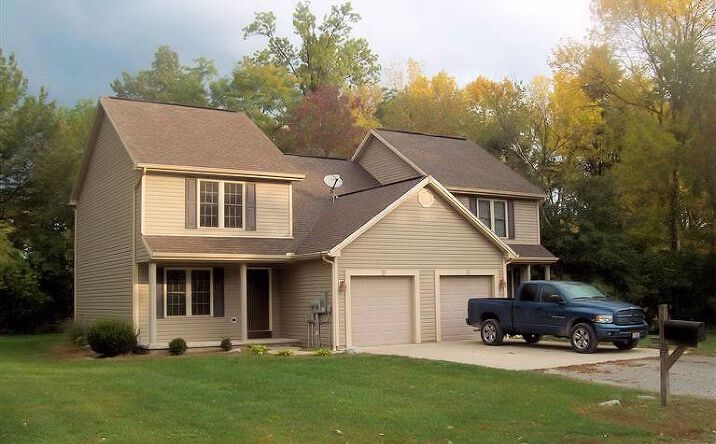 6001 Ash Grove Avenue, Blanchester