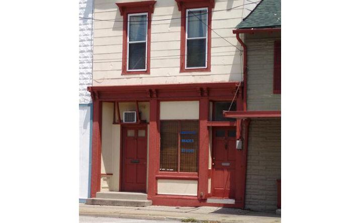 E Main Street, Batavia