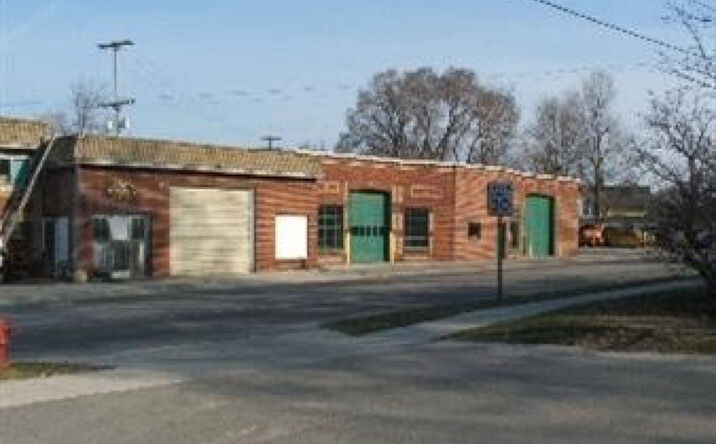 42 2nd Street, Shelby