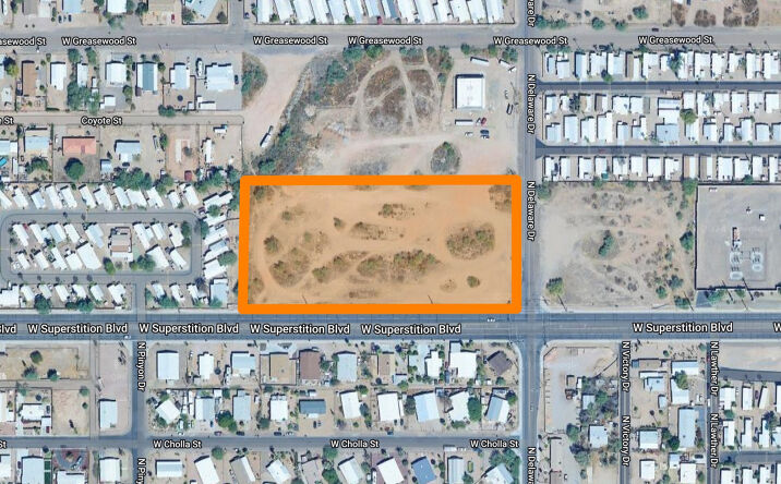890 N Delaware Dr, Apache Junction