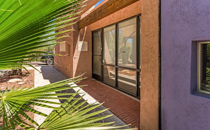 2102 N COUNTRY CLUB RD, TUCSON