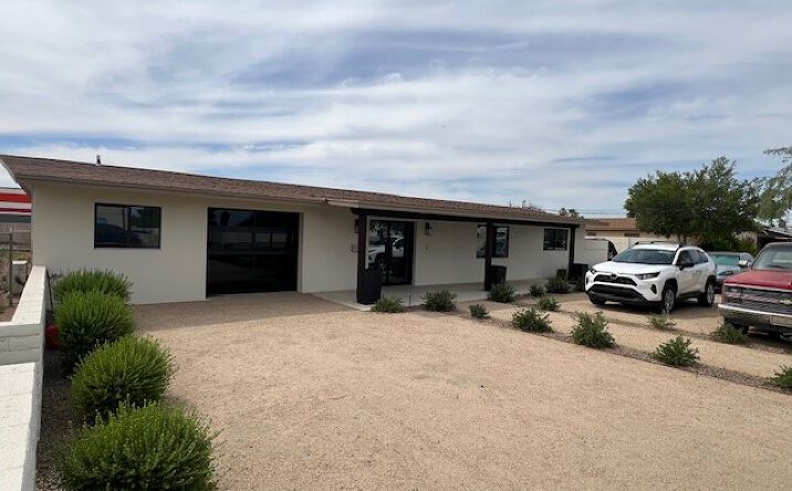 2010 North Lindsay Road, Mesa