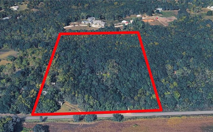 16748 Golden Road, Linwood