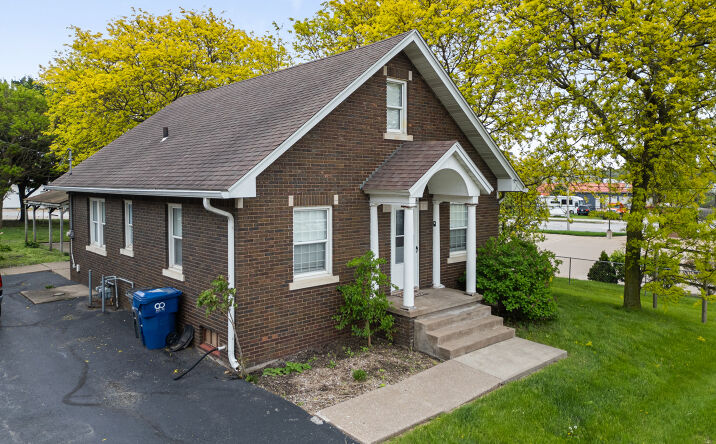 425 28TH ST, BETTENDORF