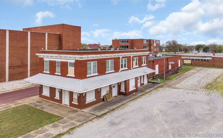 301 N Washington, Ardmore