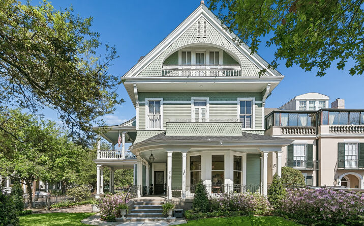 2727 St Charles Ave, New Orleans