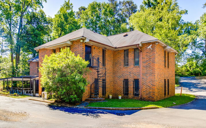 900 Riverhill Circle, Columbia